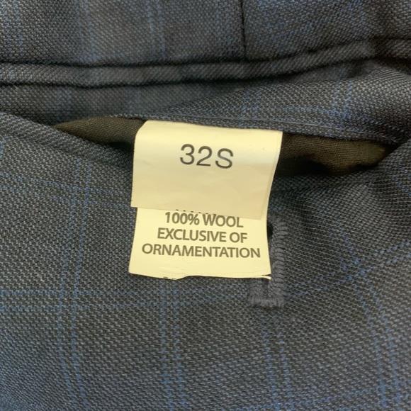 Jos A Bank Traveler Collection Tailored Fit Plaid Suit - Picture 7 of 12